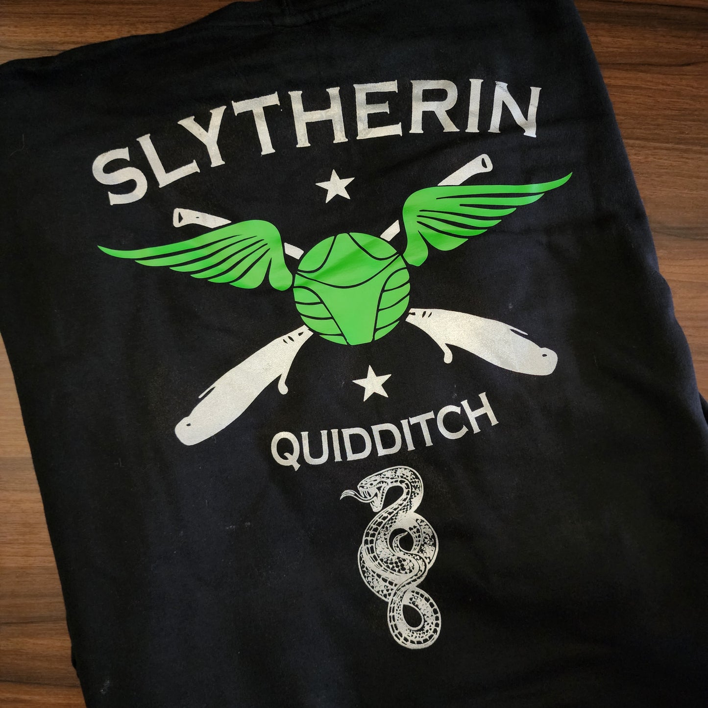 Sudadera Slytherin. Capucha y Cangurera. Unisex.