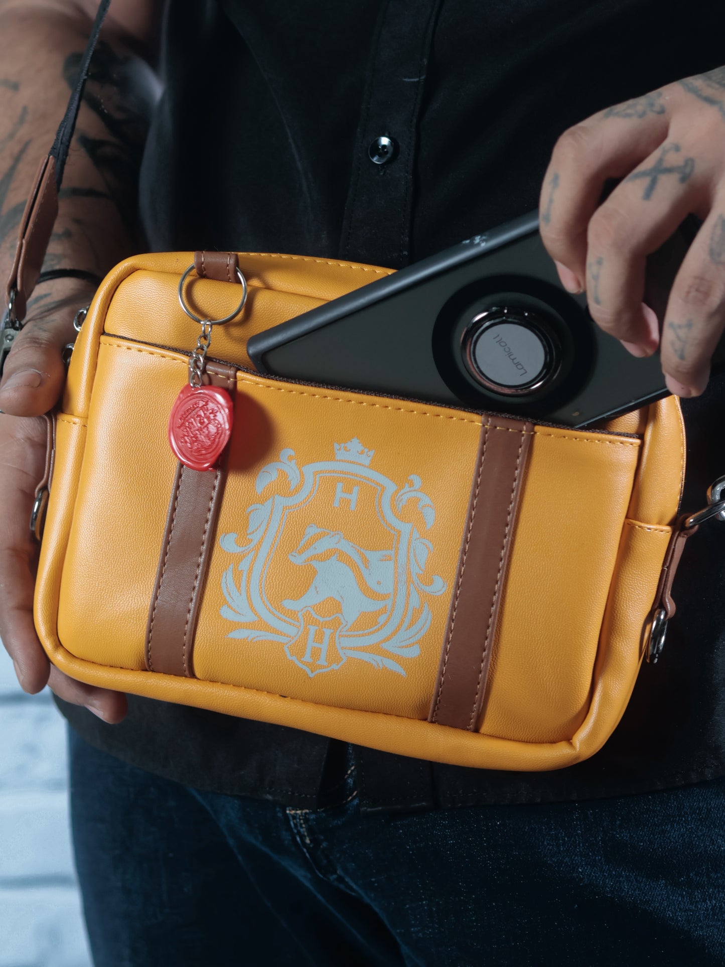 Crossbody Huff