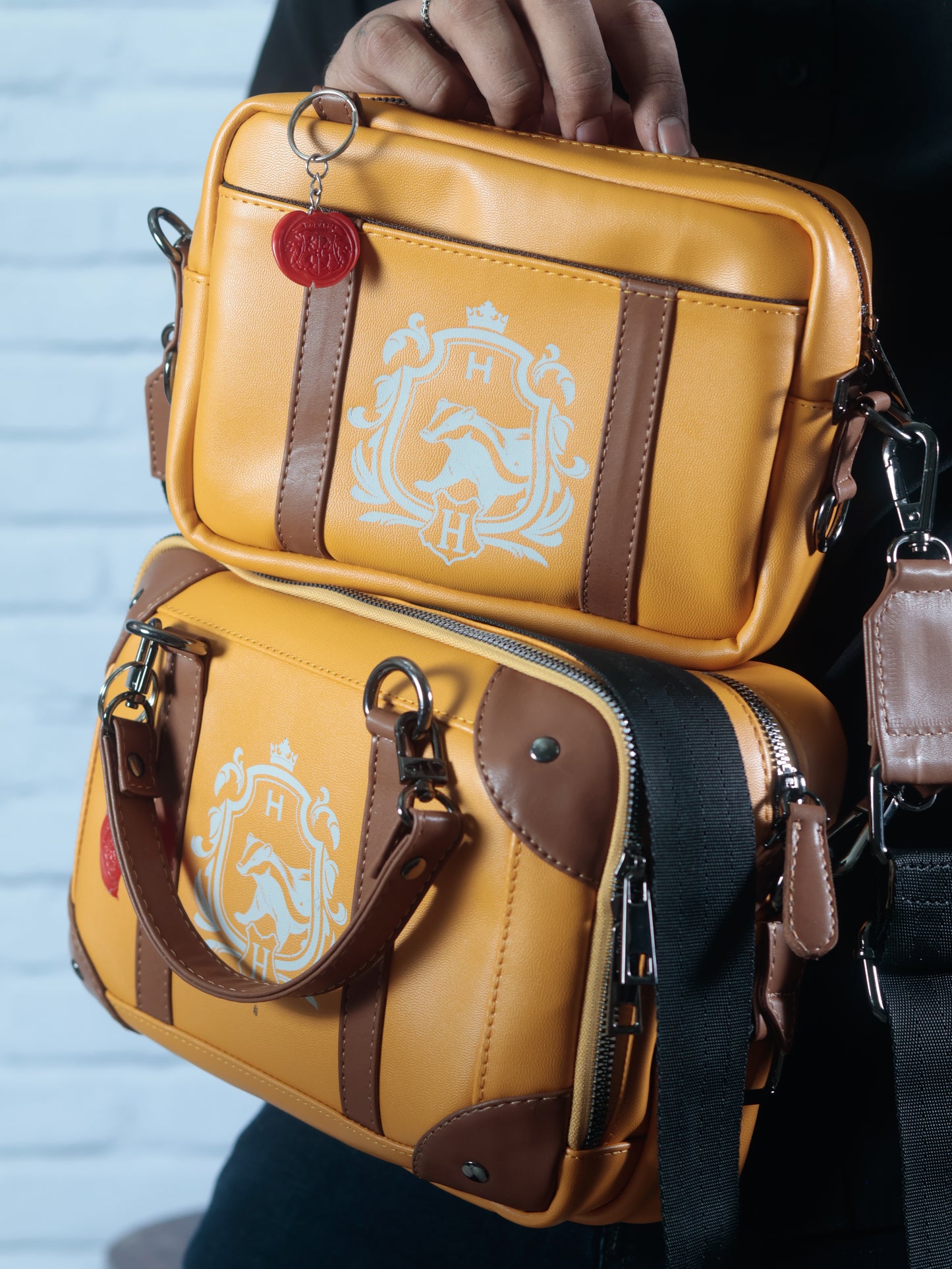Crossbody Huff