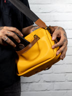 Mini Maletín Símbolo Personalizado. Amarillo