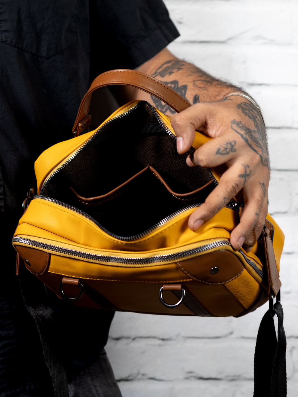 Mini Maletín Símbolo Personalizado. Amarillo