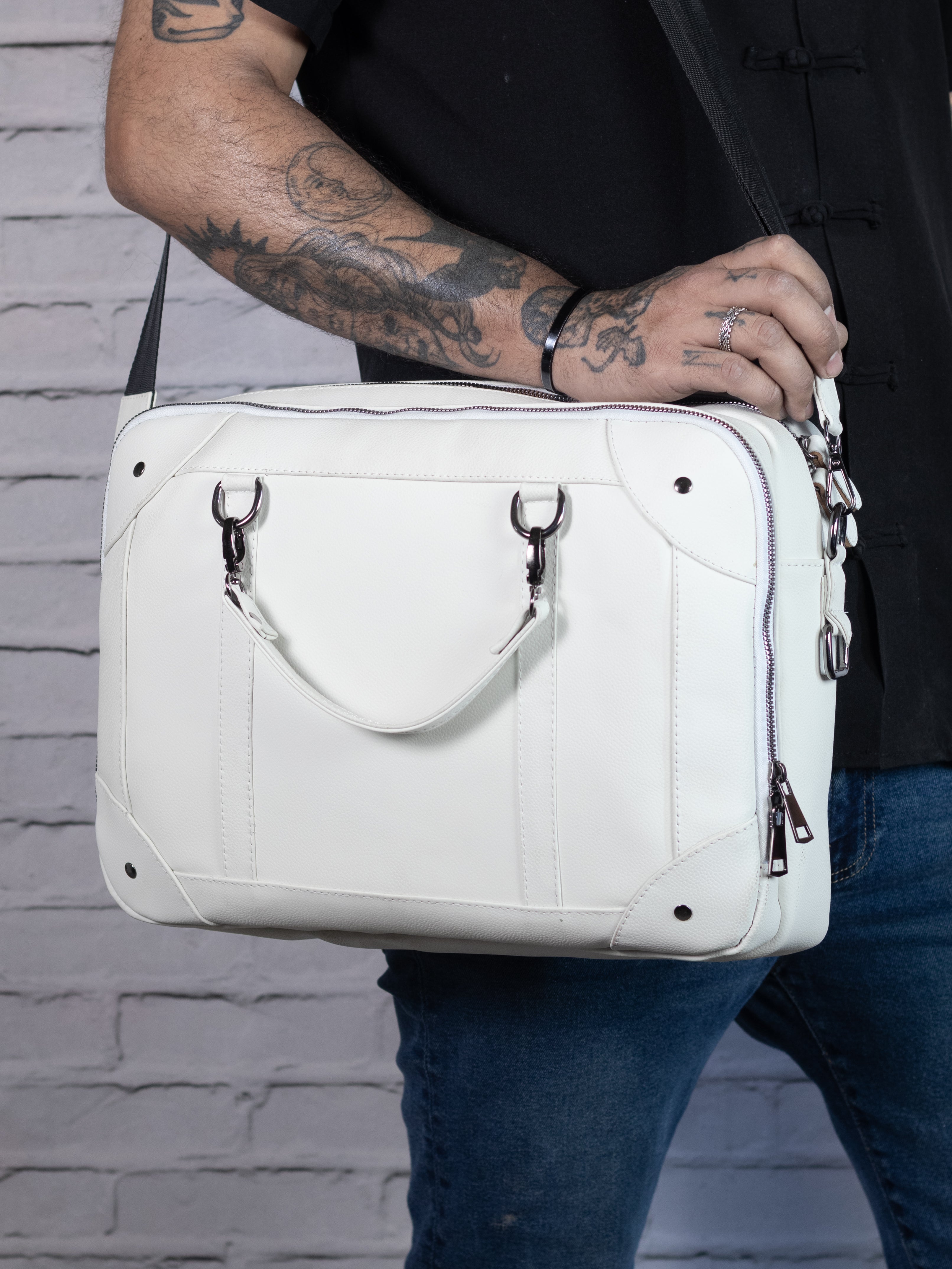 Maletín - Porta Laptop - Piel Blanca.
