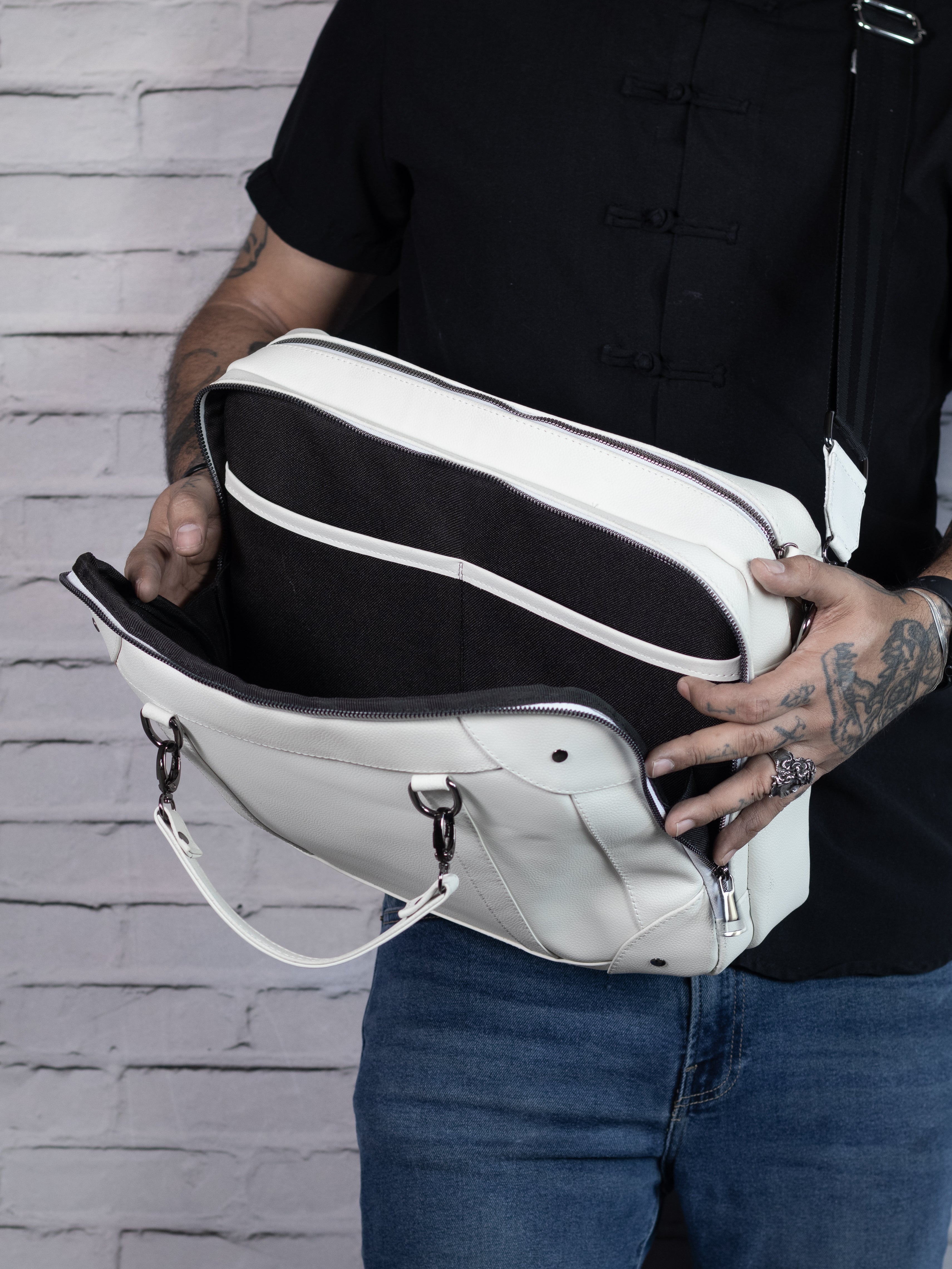 Maletín - Porta Laptop - Piel Blanca.