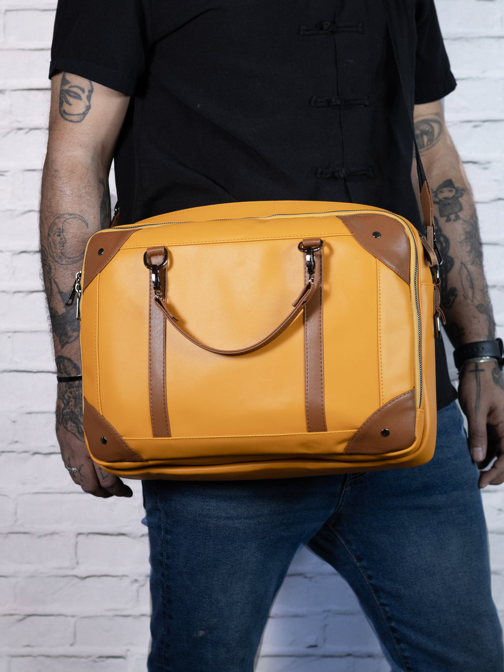 Maletín - Porta Laptop - Amarillo