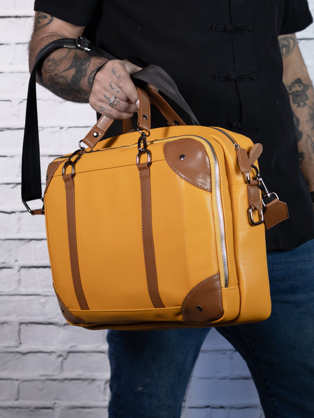 Maletín - Porta Laptop - Amarillo