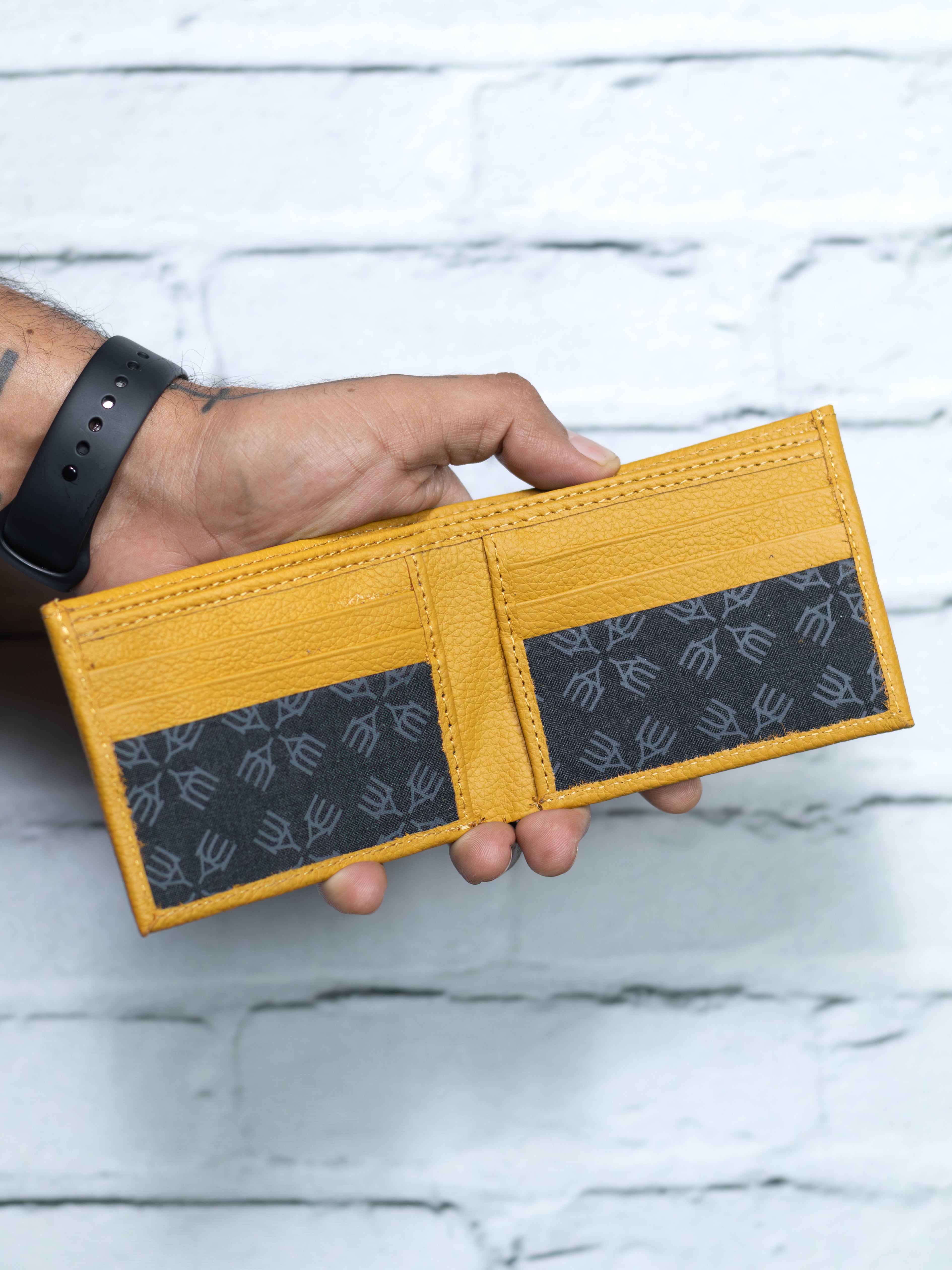 Cartera Vudou - Amarilla - Piel Autentica.